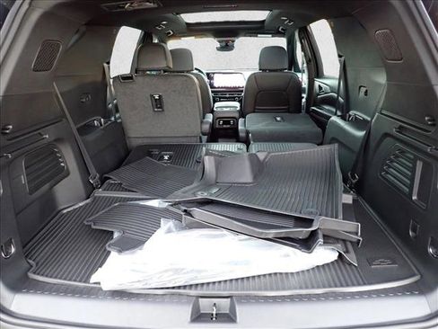 New 2026 Chevrolet Traverse Z71 w/ Enhanced Driving Package image 8