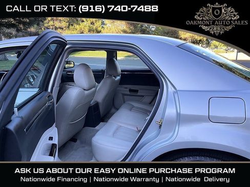 Used 2006 Chrysler 300 C RWD image 18