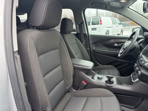 Used 2022 GMC Terrain SLE w/ Driver Convenience Package image 11