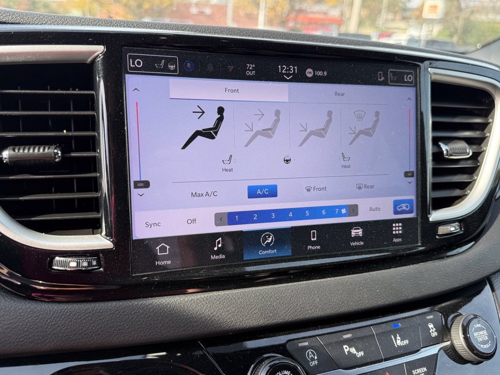 Used 2025 Chrysler Pacifica Select FWD image 22