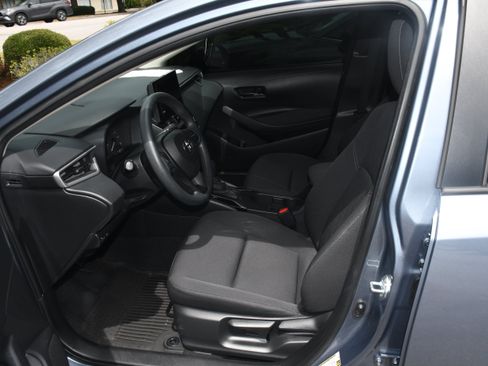 Used 2024 Toyota Corolla LE FWD image 7