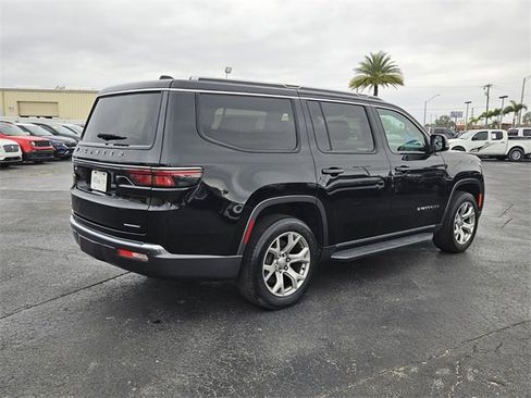 Used 2022 Jeep Wagoneer Series I w/ Premium Group I image 12