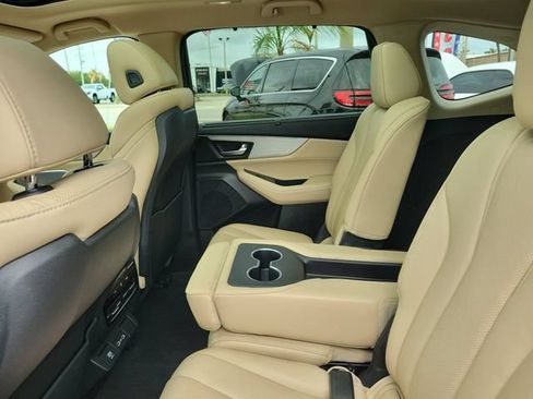 Used 2023 Acura MDX SH-AWD w/ Technology Package image 15