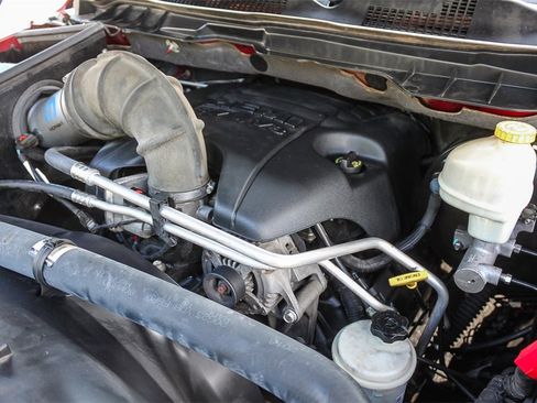 Used 2012 RAM 1500 Express image 31