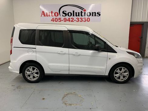 Used 2015 Ford Transit Connect XLT image 8