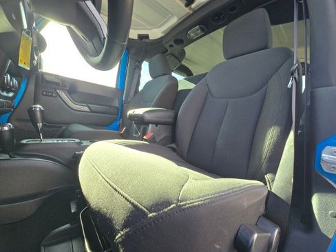 Used 2021 Jeep Cherokee Trailhawk w/ Sun, Sound & Nav Group image 56