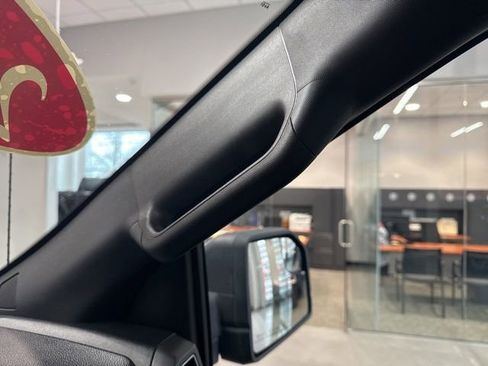 Used 2017 Ford F150 XLT w/ Equipment Group 302A Luxury image 34