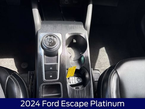 Used 2024 Ford Escape Platinum AWD/4WD image 25