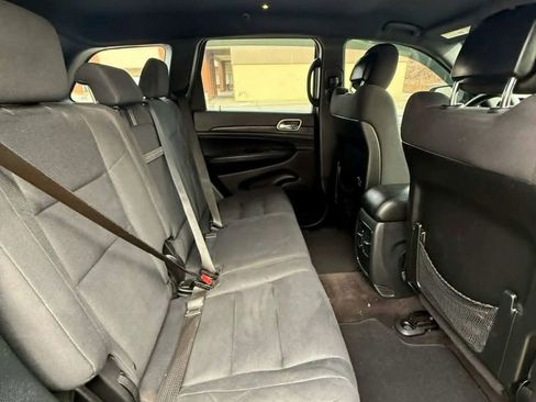 Used 2016 Jeep Grand Cherokee Laredo w/ Quick Order Package 23E image 8