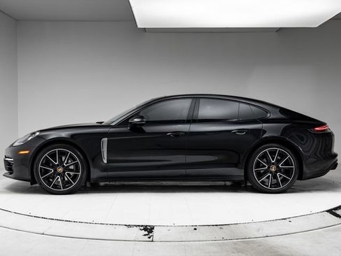 Certified 2023 Porsche Panamera 4 Platinum Edition AWD/4WD image 2