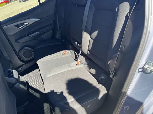 New 2026 Chevrolet Equinox EV LT image 25