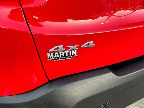 Used 2023 Jeep Renegade Latitude image 8