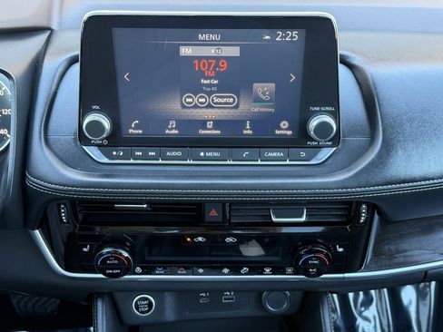 Used 2021 Nissan Rogue SL image 41