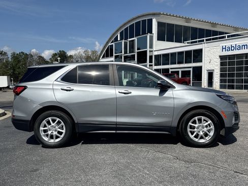 Used 2024 Chevrolet Equinox LT w/ LPO, Floor Liner Package FWD image 16