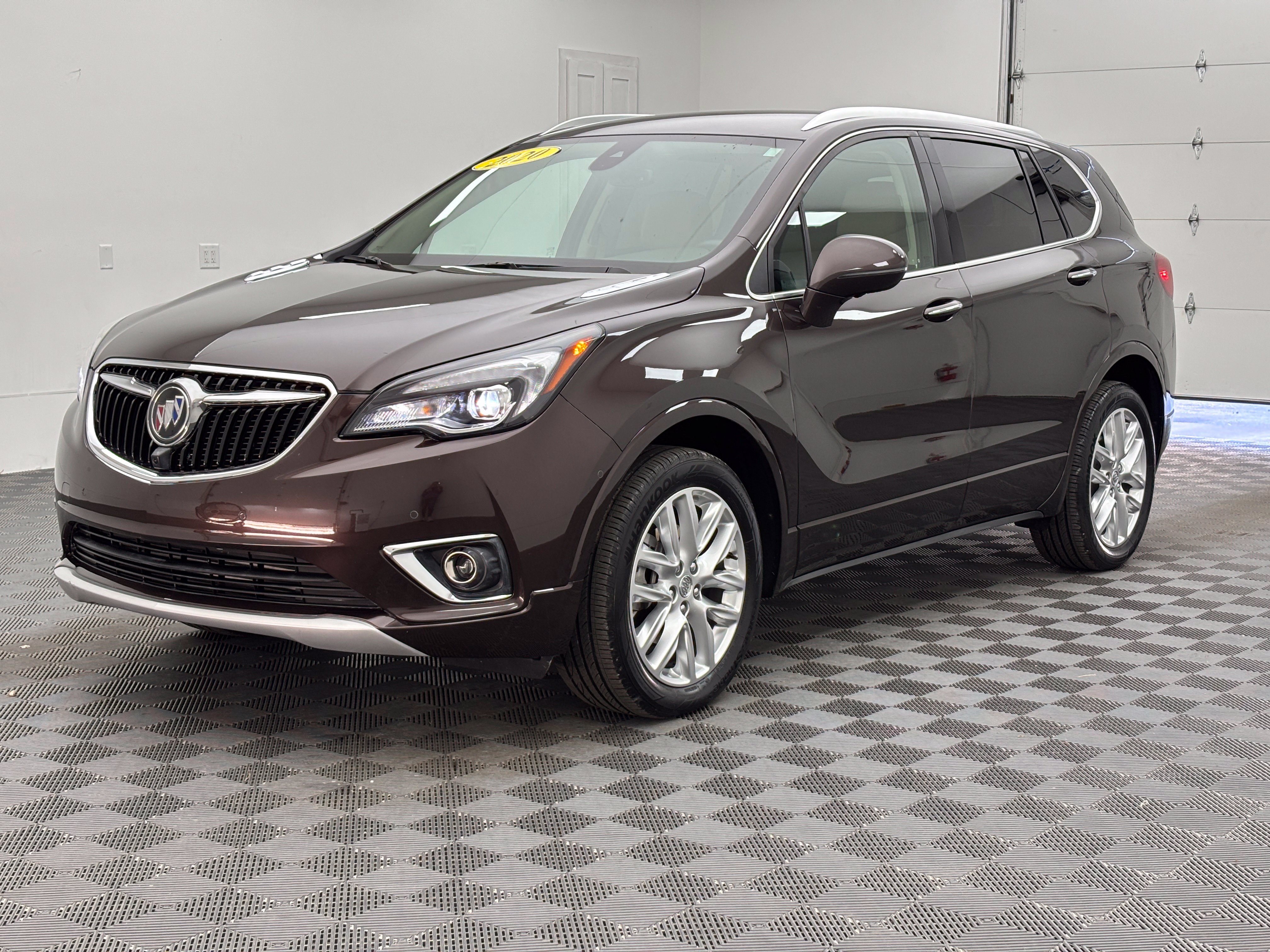 Used 2020 Buick Envision Premium w/ Driver Confidence Package AWD/4WD image 2