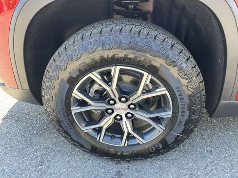 New 2026 GMC Acadia AT4 w/ Luxury Package AWD/4WD image 33