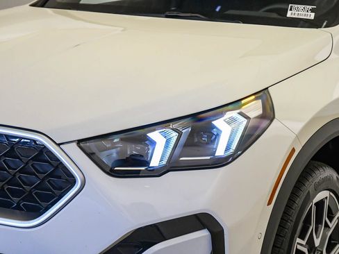 Used 2026 BMW X2 xDrive28i w/ Technology Package AWD/4WD image 8