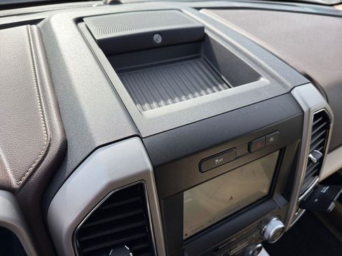 Used 2018 Ford F150 Lariat w/ Equipment Group 502A Luxury image 23