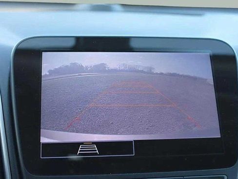 Used 2022 Chevrolet Malibu LT image 19