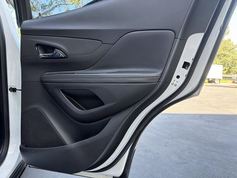 Used 2018 Buick Encore Essence image 35