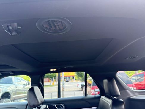 Used 2018 Ford Explorer Sport w/ Equipment Group 401A AWD/4WD image 20
