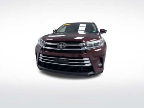 Used 2018 Toyota Highlander Limited Platinum AWD/4WD image 3
