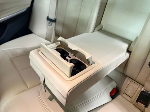 Used 2021 BMW 330i xDrive Sedan w/ Convenience Package image 19