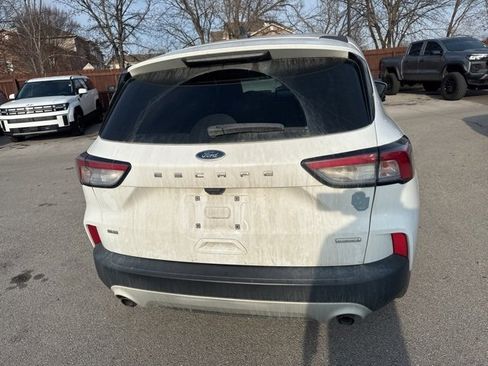 Used 2020 Ford Escape SE image 5