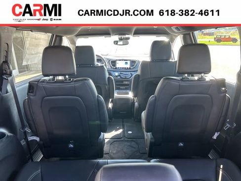 New 2026 Chrysler Pacifica Select FWD image 34