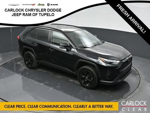 Used 2024 Toyota RAV4 XLE FWD image 53