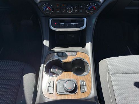 Used 2022 GMC Acadia SLE w/ GMC Pro Grade Package AWD/4WD image 28