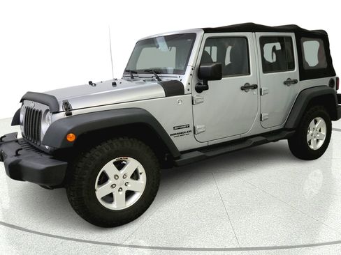 Used 2015 Jeep Wrangler Unlimited Sport w/ Quick Order Package 23S AWD/4WD image 3