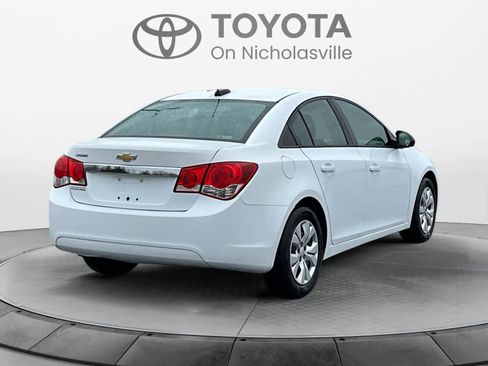 Used 2016 Chevrolet Cruze LS image 6