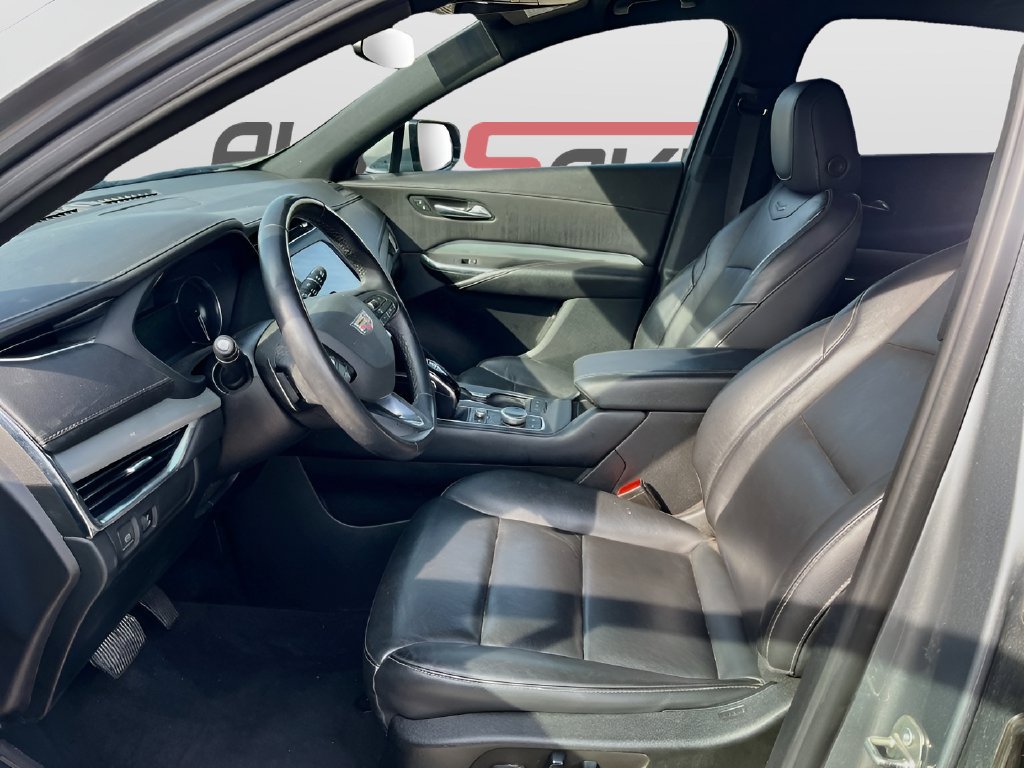 Used 2023 Cadillac XT4 Premium Luxury FWD image 21