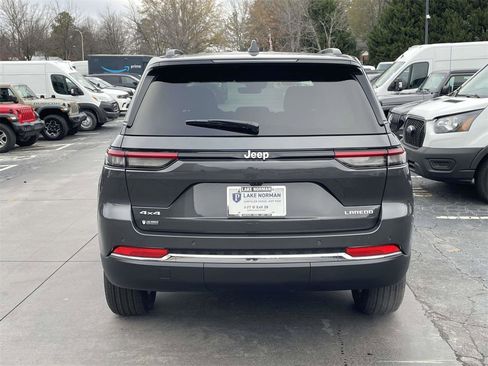 New 2025 Jeep Grand Cherokee Laredo X image 8