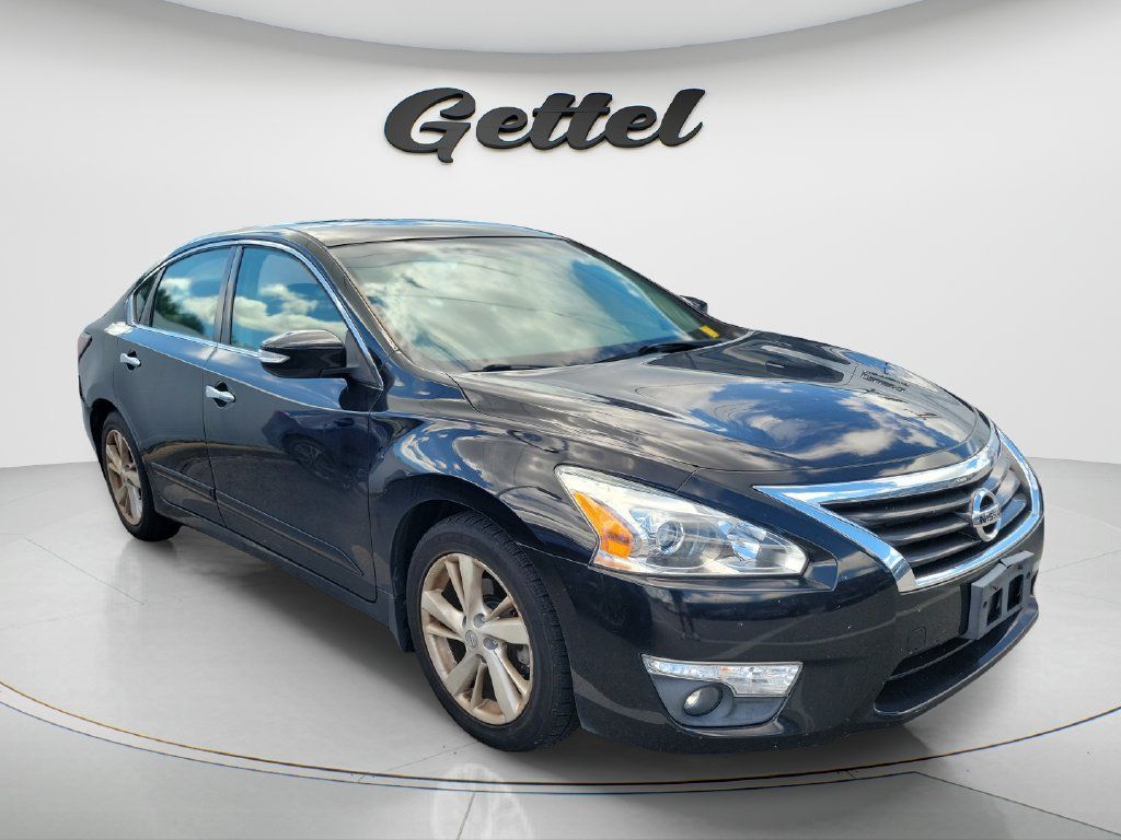 Used 2013 Nissan Altima 2.5 SL w/ Technology Pkg FWD image 5