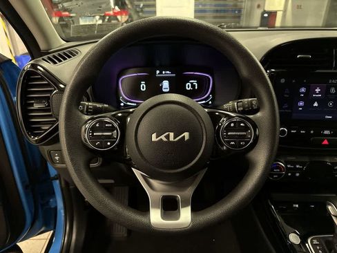 Used 2024 Kia Soul S FWD image 18