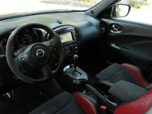 Used 2015 Nissan Juke NISMO RS w/ Interior Illumination Package AWD/4WD image 15