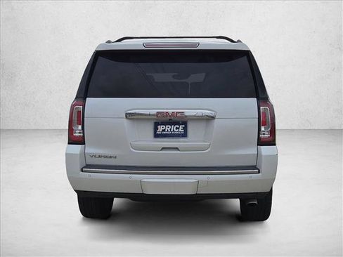 Used 2016 GMC Yukon Denali image 7