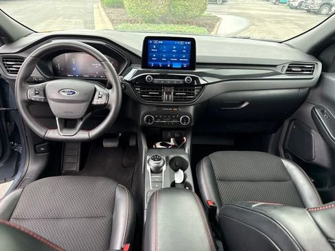Used 2025 Ford Escape ST-Line Select AWD/4WD image 23