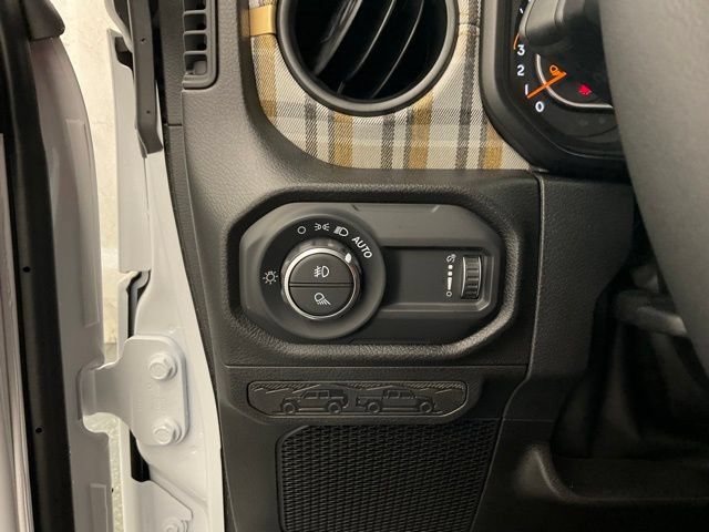 New 2026 Jeep Gladiator Mojave AWD/4WD image 14