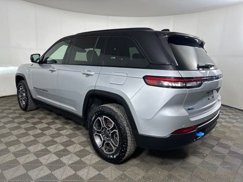 Used 2022 Jeep Grand Cherokee Trailhawk image 5