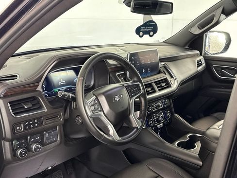 Certified 2023 Chevrolet Suburban Z71 w/ Off-Road Capability Package AWD/4WD image 18