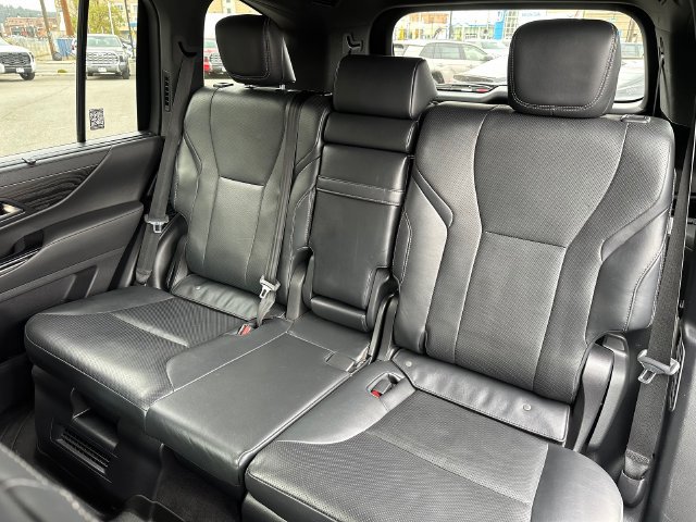 Used 2022 Lexus LX 600 4WD w/ Luxury Package image 44