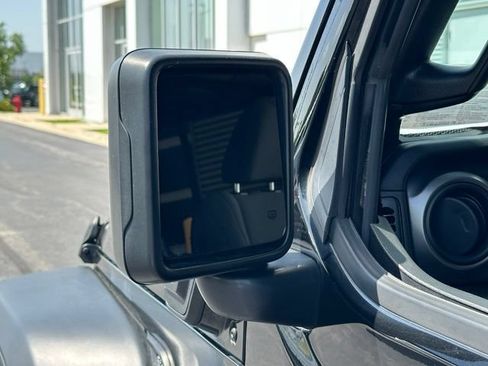 Used 2023 Jeep Wrangler Unlimited AWD/4WD image 15
