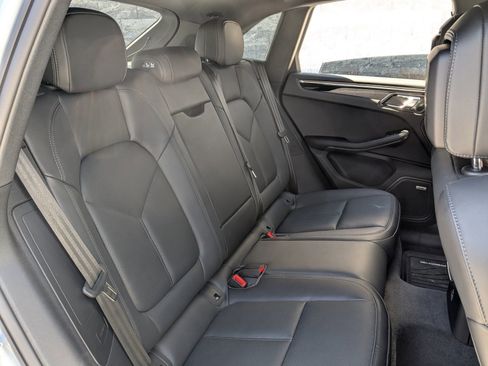 New 2026 Porsche Macan image 24