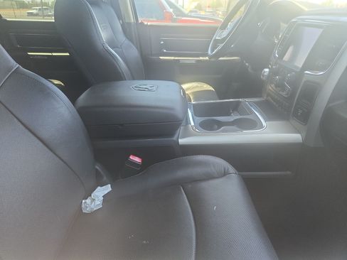 Used 2015 RAM 1500 Laramie w/ Convenience Group AWD/4WD image 8