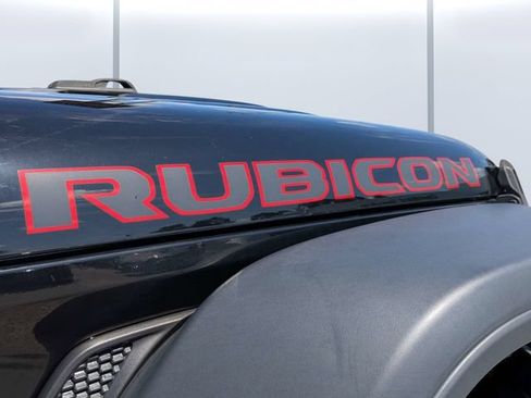 Used 2018 Jeep Wrangler Unlimited Rubicon w/ Safety Group AWD/4WD image 12
