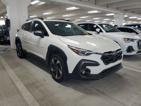 Used 2024 Subaru Crosstrek 2.5i Limited AWD/4WD image 2