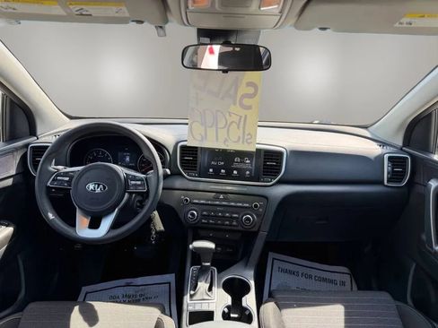 Used 2020 Kia Sportage LX w/ LX Popular Package AWD/4WD image 12